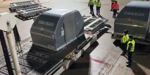 Utilización de etiquetas RFID UHF para controlar la cadena de frio y distribución de la vacuna contra la COVID-19.