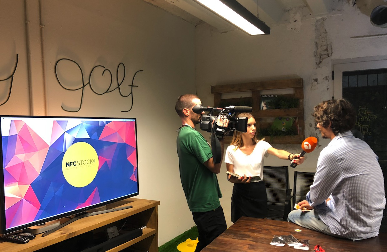 Adidas, el Balón del Mundial, la tecnología NFC y Donald Trump en los informativos de Atresmedia